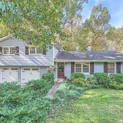 3882 Commander Dr, Atlanta, GA 30341