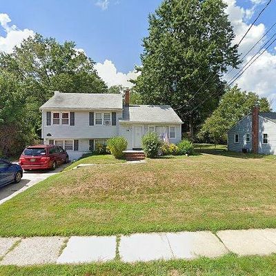 39 Tinker Dr, Mount Holly, NJ 08060