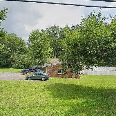 325 Greenwood Rd, Altoona, PA 16602