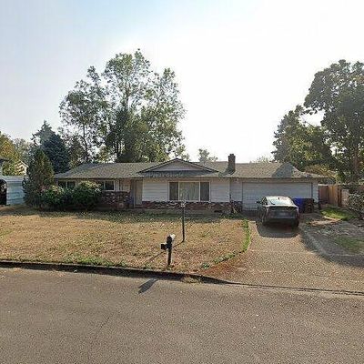 325 Patricia Dr, Gladstone, OR 97027