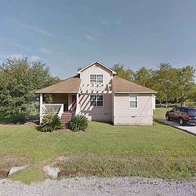 326 Country Village Dr, Raceland, LA 70394