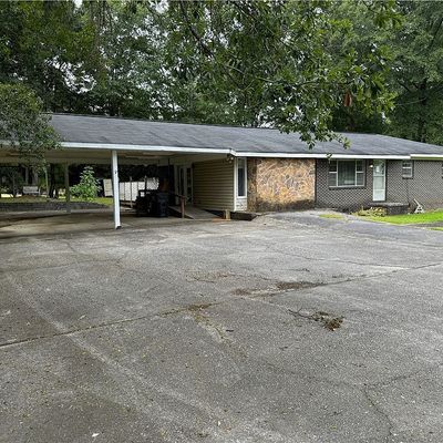 327 2nd Avenue N, Centreville, AL 35402