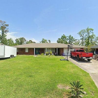 327 Quelqueshue St, Sulphur, LA 70663