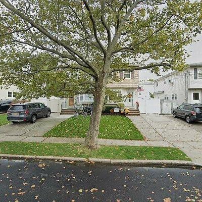 33 Ray St, Staten Island, NY 10312