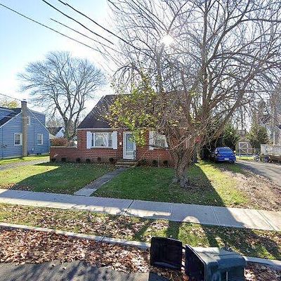 33 Schiverea Ave, Freehold, NJ 07728