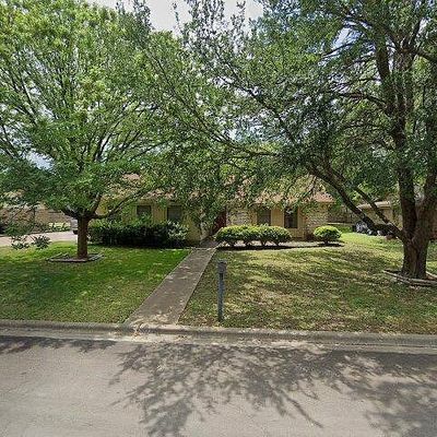 337 Travis Ln, Hewitt, TX 76643