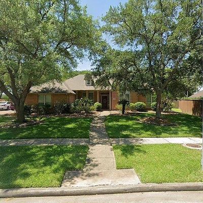 3427 Scenic Elm St, Houston, TX 77059