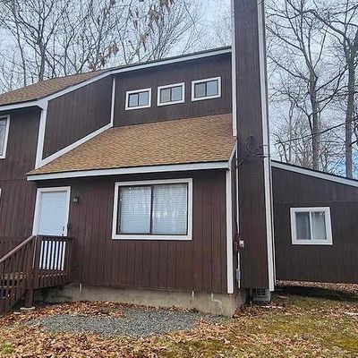 424 Northampton Rd, Tobyhanna, PA 18466