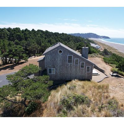 42512 Gull Rd, Port Orford, OR 97465