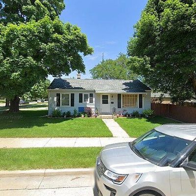 4318 Kinzie Ave, Racine, WI 53405