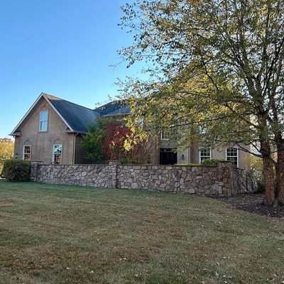 4358 Bergstrom Rd, Doylestown, PA 18902