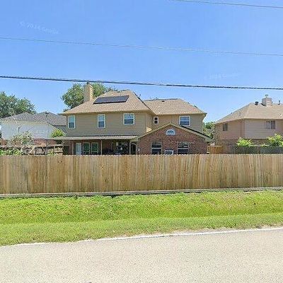 4402 Girl Scout Ln, Friendswood, TX 77546