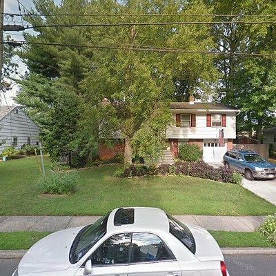 45 Florister Dr, Trenton, NJ 08690