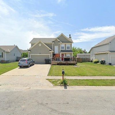 451 W Bluebird St, Gardner, KS 66030