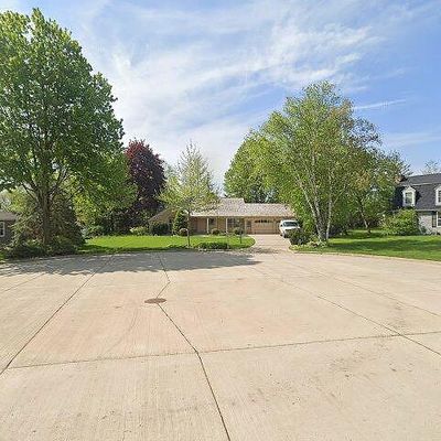 4515 Apple Tree Cir, Racine, WI 53405