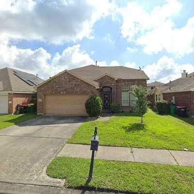 4522 Crown Ln, Baytown, TX 77521