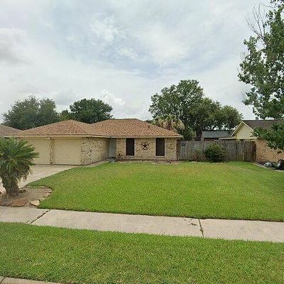 4526 Italy Ln, Pasadena, TX 77505