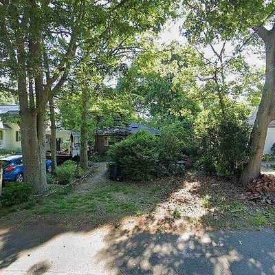 46 Grand Ave, Shirley, NY 11967