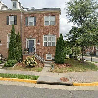 4689 Carisbrooke Ln, Fairfax, VA 22030