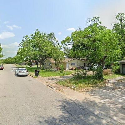 4726 Angleton St, Houston, TX 77033