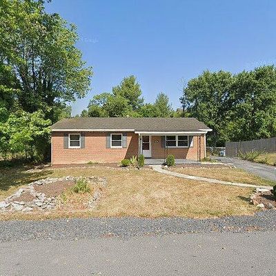 474 Miller Dr, Strasburg, VA 22657