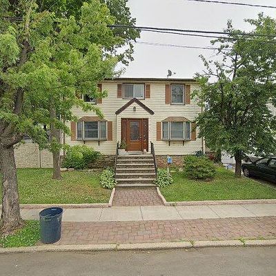 48 Longfellow St, Carteret, NJ 07008