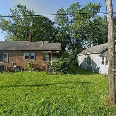 401 1 St Ave, Dowagiac, MI 49047