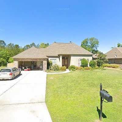 401 Autumn Creek Dr, Madisonville, LA 70447