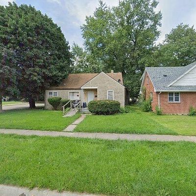 402 Bayliss Ave, Rockford, IL 61101