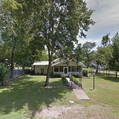 402 Combs Ave, Cotter, AR 72626