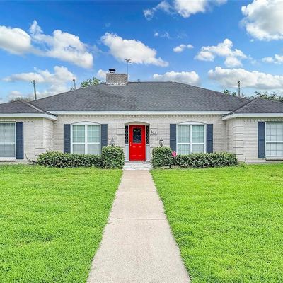 403 Pebblebrook Dr, El Lago, TX 77586