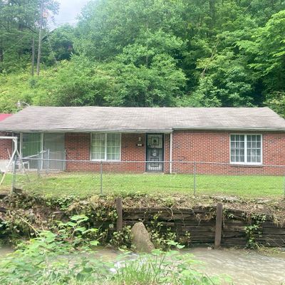 4104 Chloe Rd, Pikeville, KY 41501