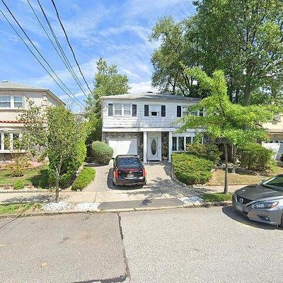 411 Fanning St, Staten Island, NY 10314