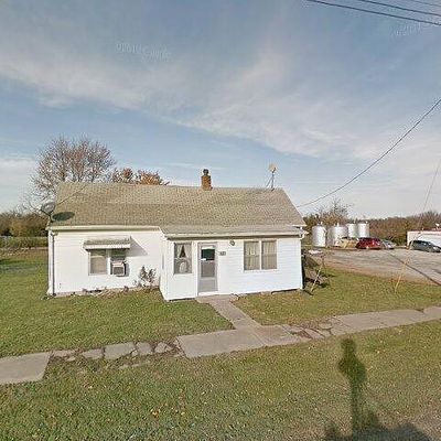 413 E 2 Nd St, Altamont, MO 64620