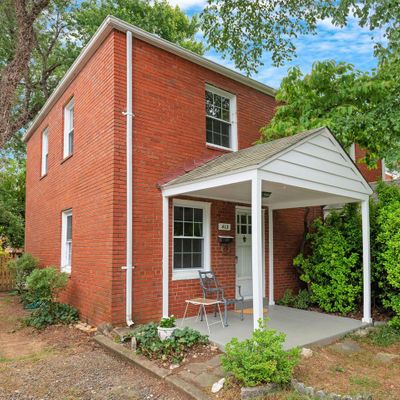 413 S Wayne St, Arlington, VA 22204