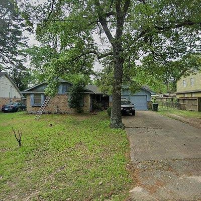 417 Roberts St, Nacogdoches, TX 75964