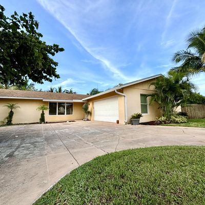 5159 Center St, Jupiter, FL 33458