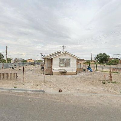 558 Martinez St, Pecos, TX 79772