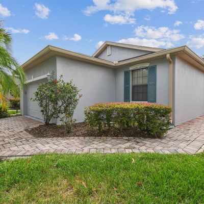 568 Grand Canal Dr, Kissimmee, FL 34759