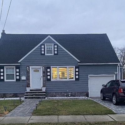 569 Berlant Ave, Roselle, NJ 07203