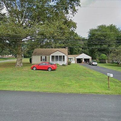 504 Weir Rd, Upper Chichester, PA 19061