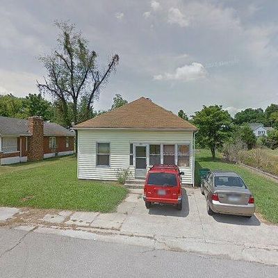 622 E Maple St, Scott City, MO 63780