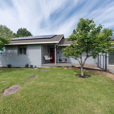 623 Sw 23 Rd St, Redmond, OR 97756