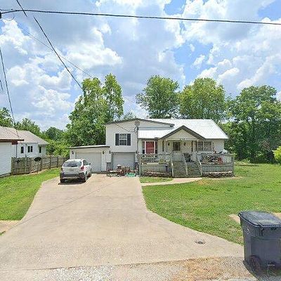 636 E Madison St, Buffalo, MO 65622