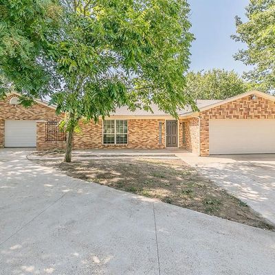 6363 Hanger Park Dr, Forest Hill, TX 76119