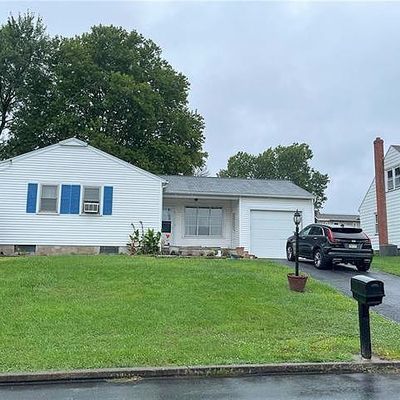 65 E Saint Elmo St, Nazareth, PA 18064