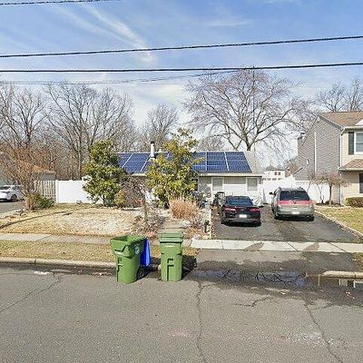 65 Glenville Rd, Edison, NJ 08817