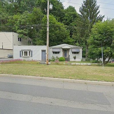 652 Mauch Chunk St, Pottsville, PA 17901