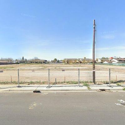 655 N Lincoln Ave, Manteca, CA 95336