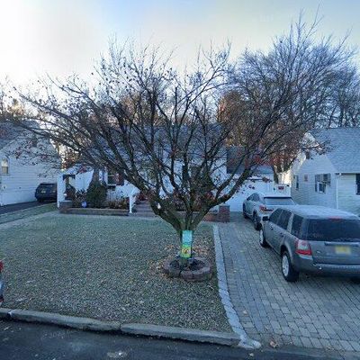 66 Highland Ave, Bergenfield, NJ 07621